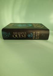 Assassin’s Quest The Illustrated Edition (The Farseer Trilogy 3) thumb 2 4