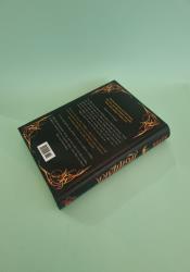 Lightlark (The Lightlark Saga Book 1) thumb 1 5