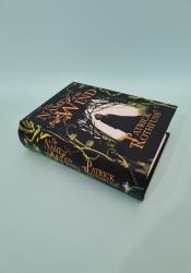 The Name of the Wind (The Kingkiller Chronicle book 1) thumb 2 3